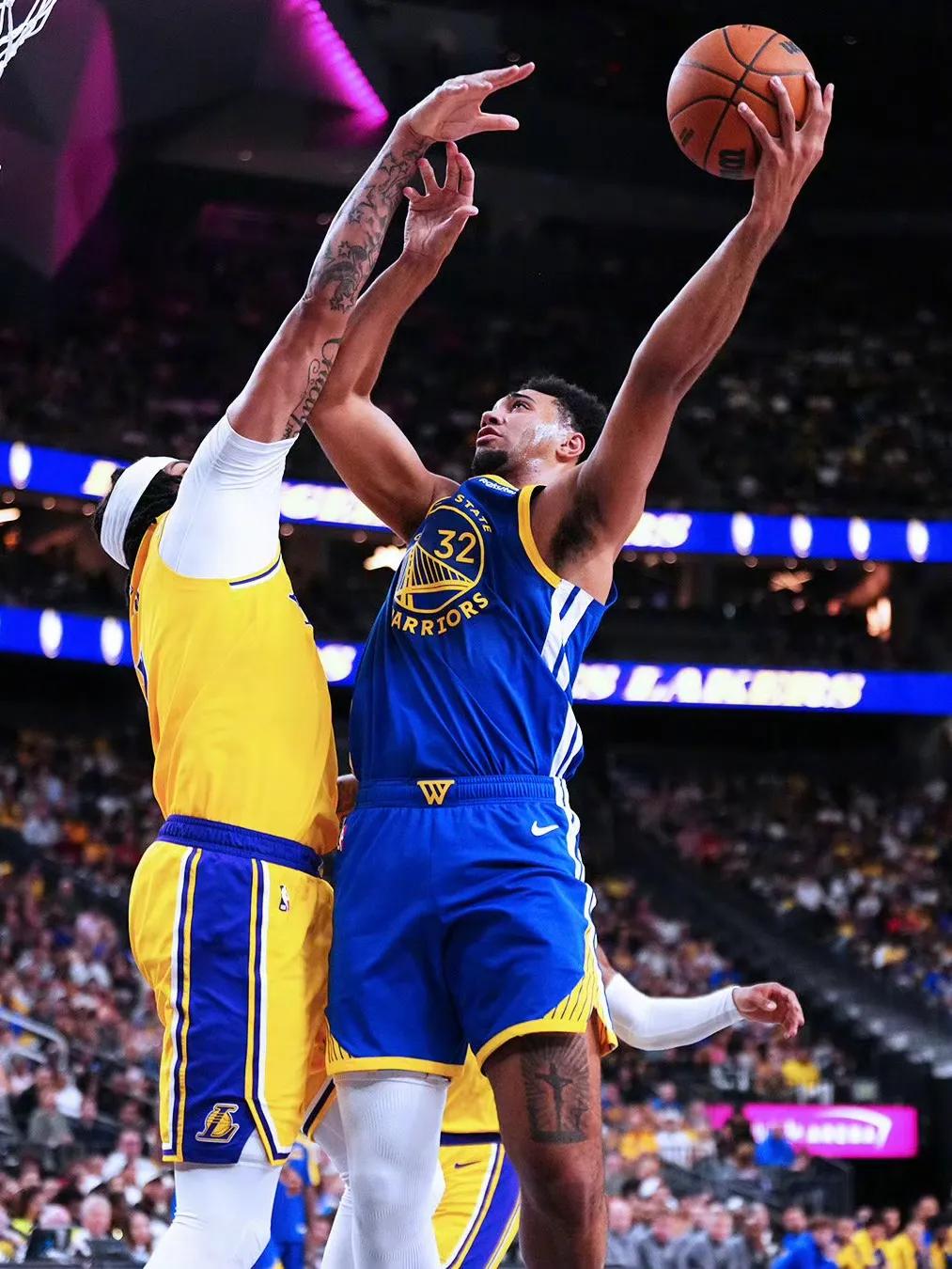 勇士前锋再度复出，助球队获胜的简单介绍