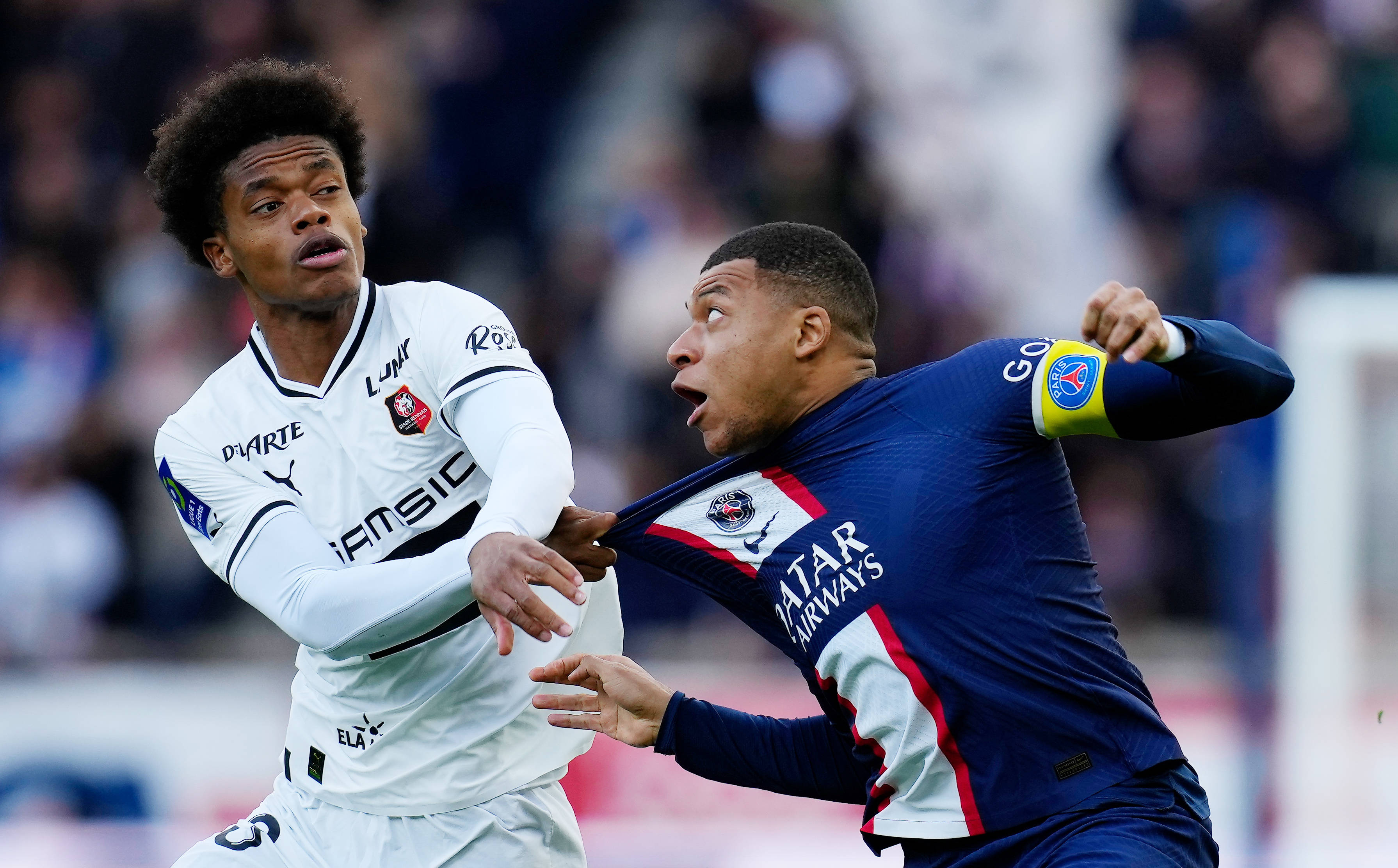 巴黎圣日耳曼队全力以赴争夺冠军的简单介绍