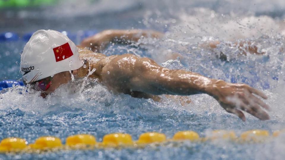游泳男子蝶泳决赛,匈牙利选手速度惊人的简单介绍 游泳男子蝶泳决赛,匈牙利选手速度惊人的简单介绍