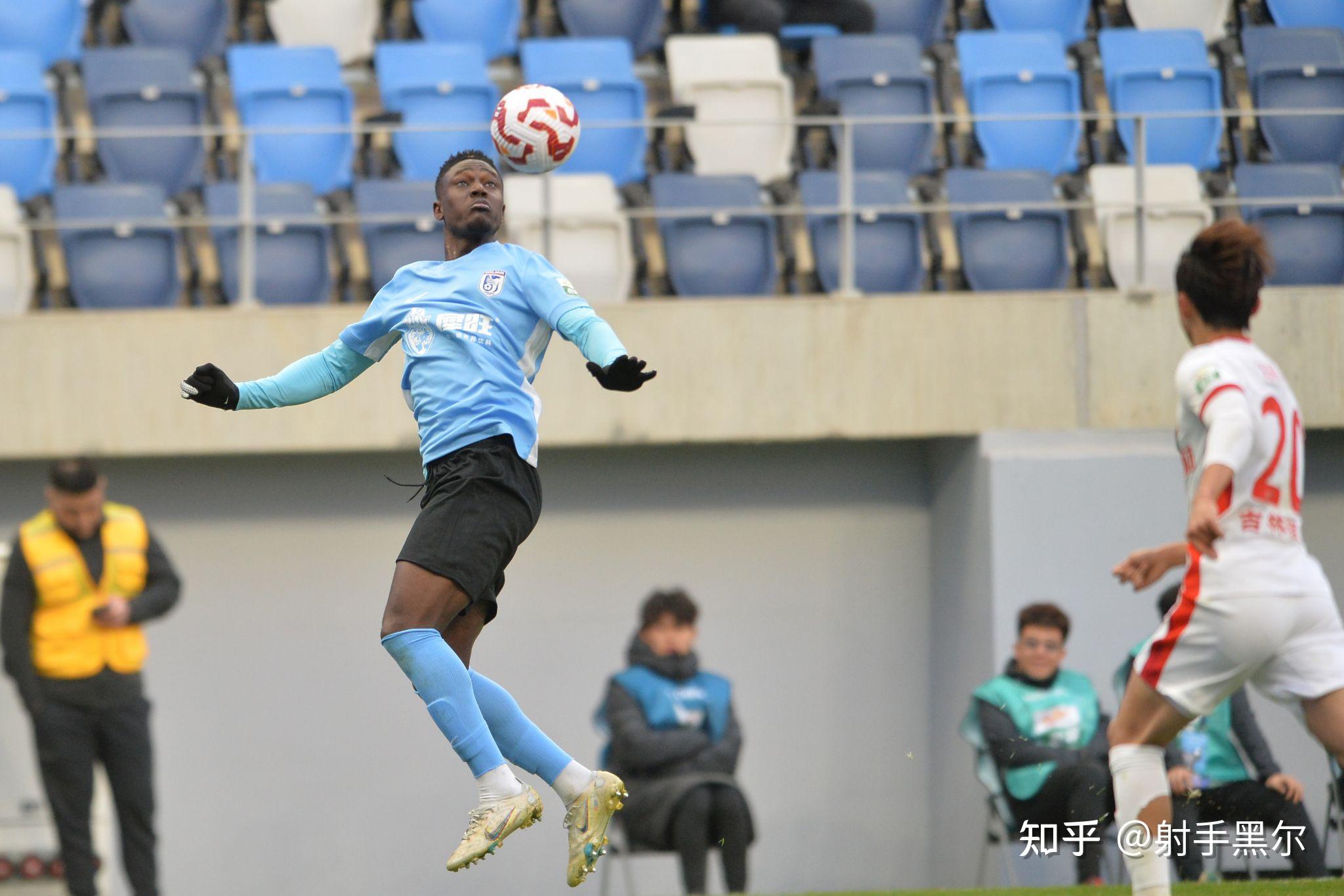 包含长春亚泰队战胜强敌，积分不断攀升的词条