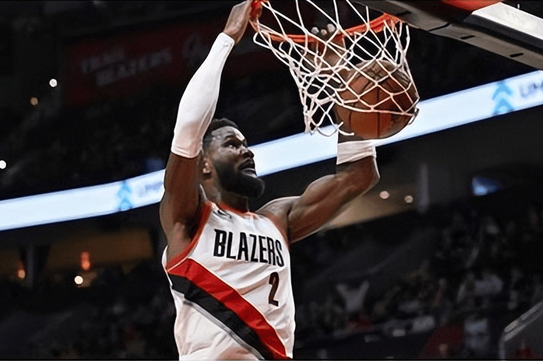 篮板王再次表现出色,帮助球队拿下胜利 篮板王再次表现出色,帮助球队拿下胜利