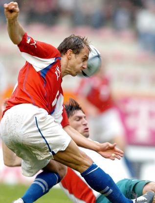 捷克队险胜保加利亚，积分榜上升至第二的简单介绍