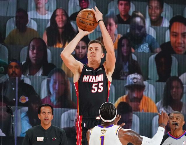 队员备战情绪高涨，盼望捧杯而归的简单介绍