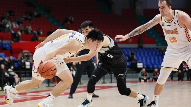 关于北京南京对决，胜负难分精彩比赛的信息