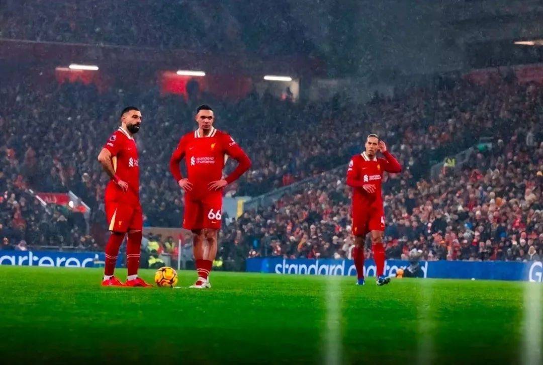利物浦后卫受伤退场，影响球队表现的简单介绍