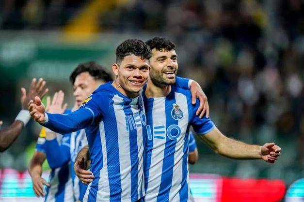 芬兰球员在国际比赛中踢出亮眼表现