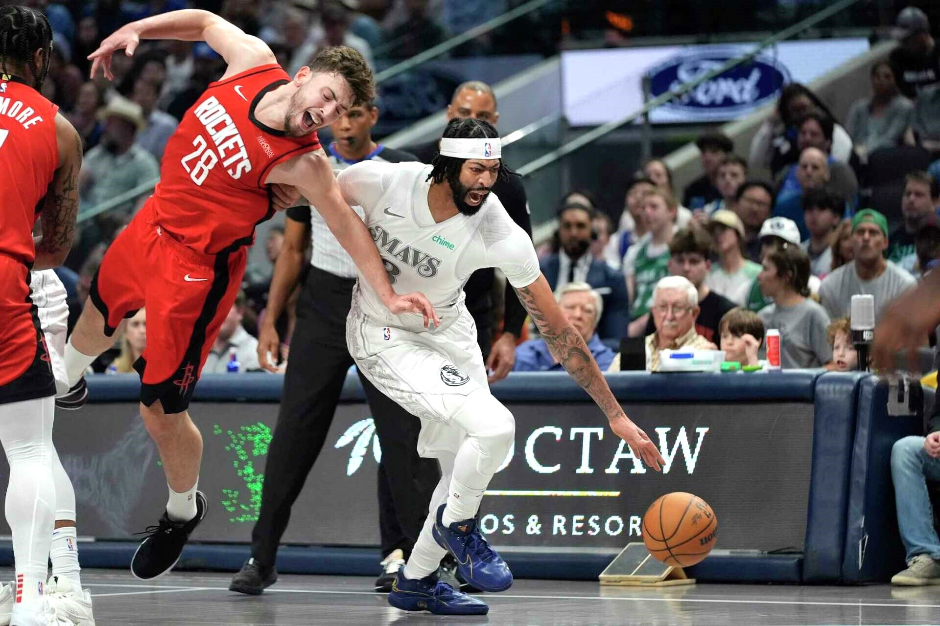 新秀球员崭露头角,帮助球队获得胜利 新秀球员崭露头角,帮助球队获得胜利