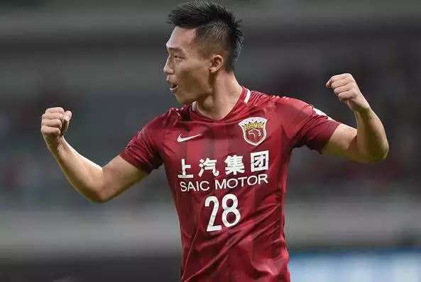 上港永无败局，连胜记录受球迷赞誉