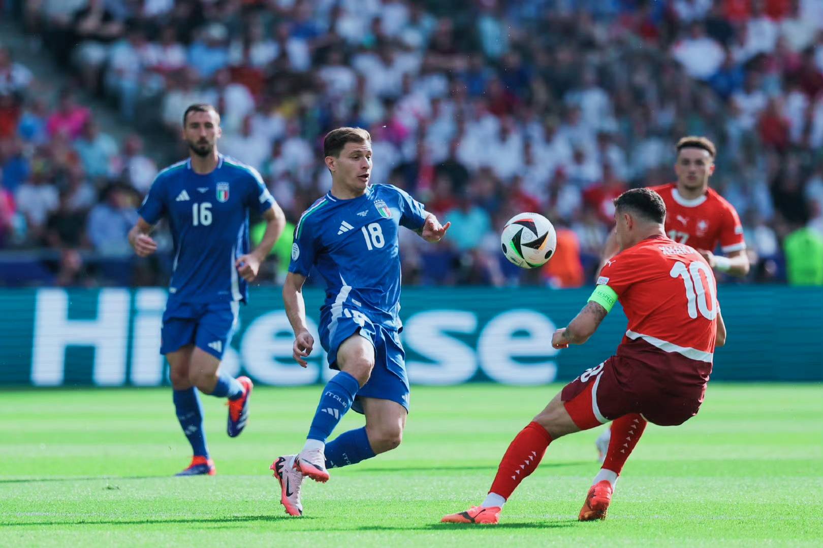 包含意大利横扫瑞士，晋级欧洲杯16强阶段的词条